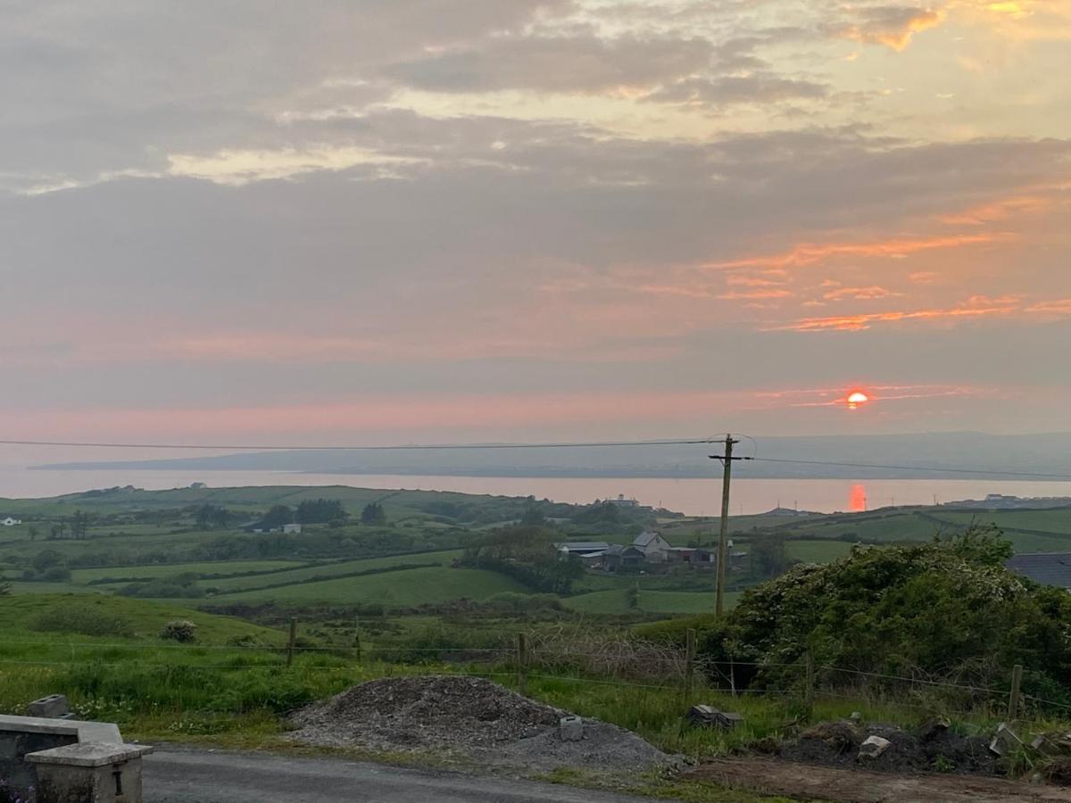 Dessie'S Place Lahinch Exterior photo